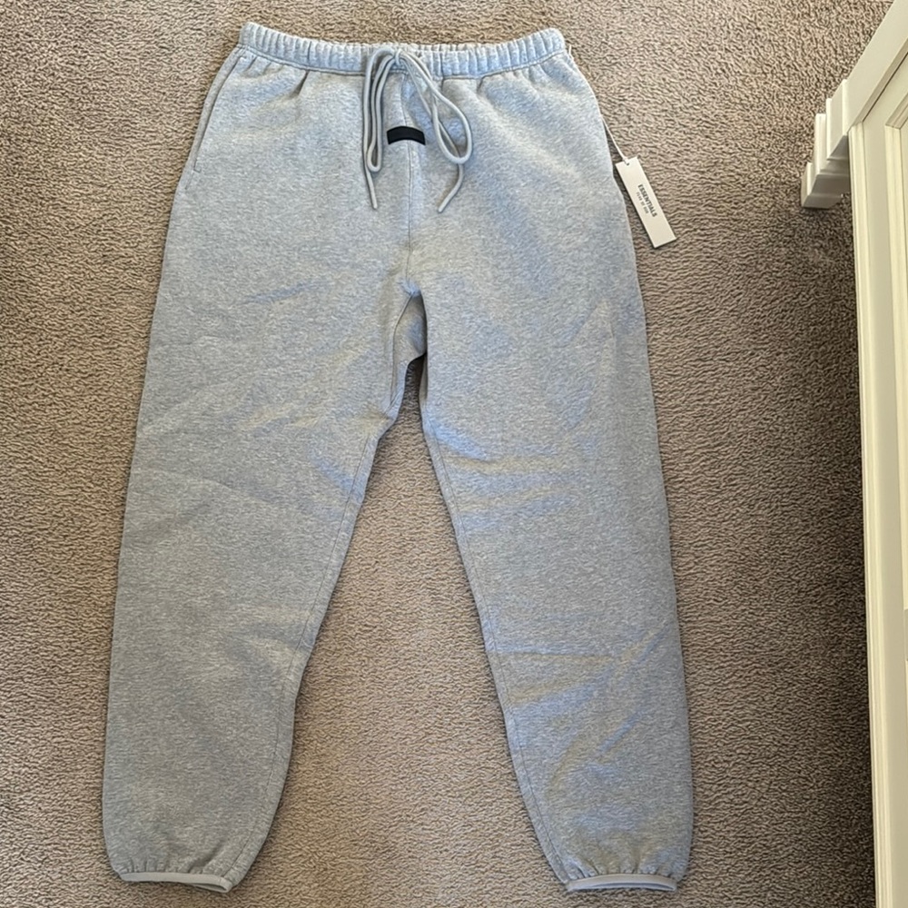 Men’s Gray Essentials Sweatpants